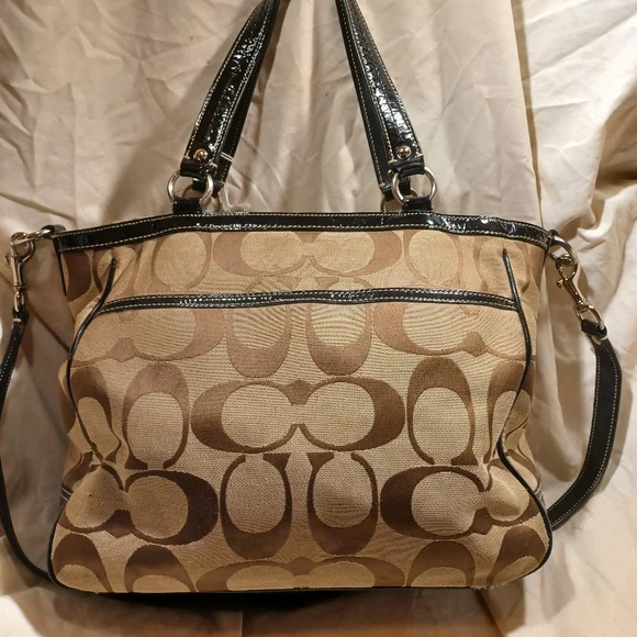 Coach Laura tote - Picture 7 of 12